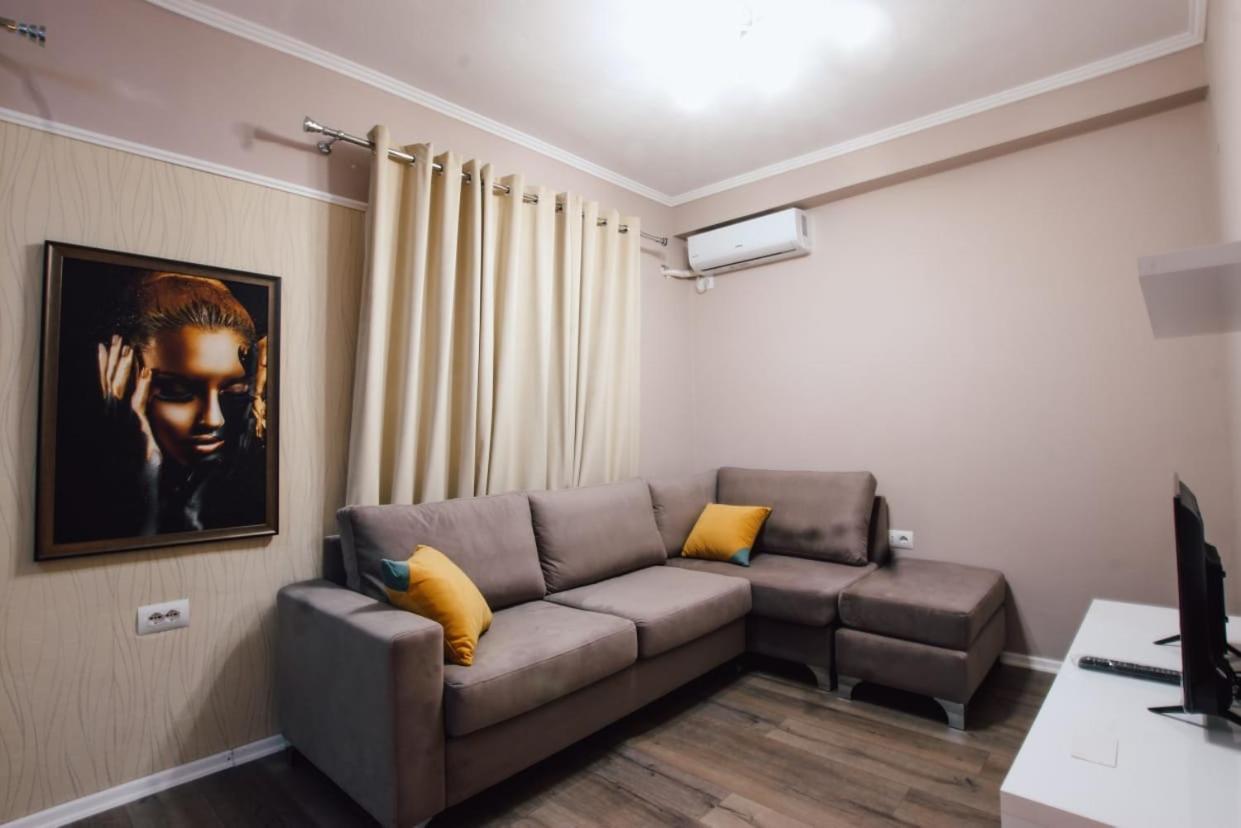 Novs Apartment 1 Гирокастра Экстерьер фото