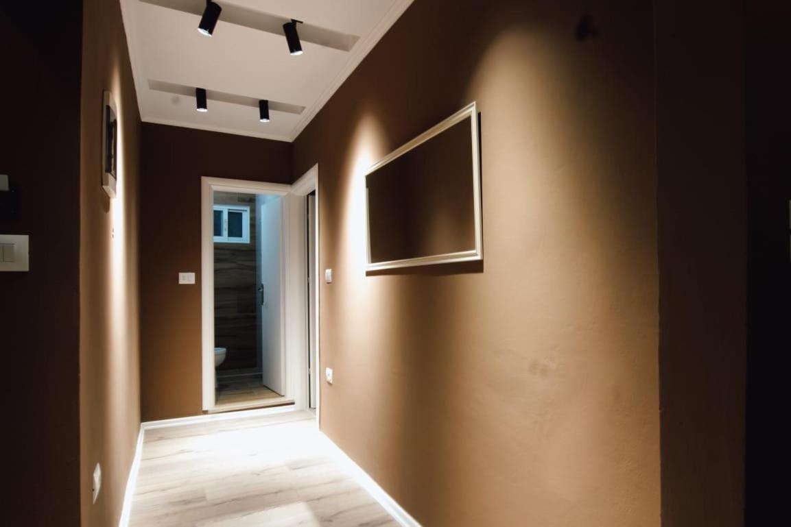 Novs Apartment 1 Гирокастра Экстерьер фото