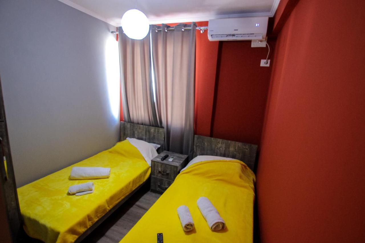 Novs Apartment 1 Гирокастра Экстерьер фото